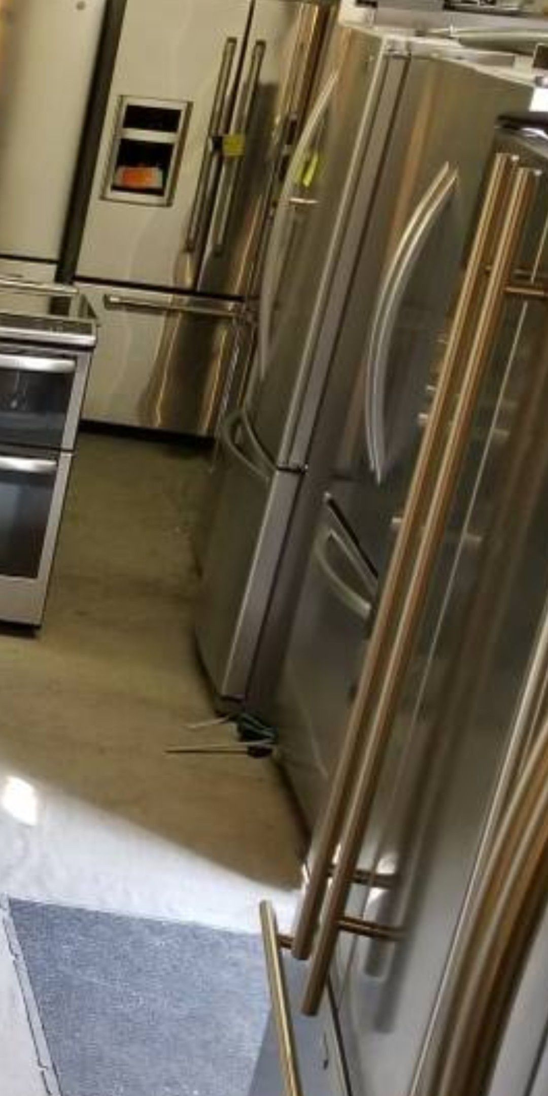 🐞 like new used *stove refrigerator washer dryer stackable diswadher**address 21639 pacific hwy S Des moines wa **90 days warranty available delivery