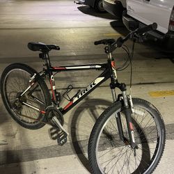 Trek 3500 3 Series Mountain Bike 