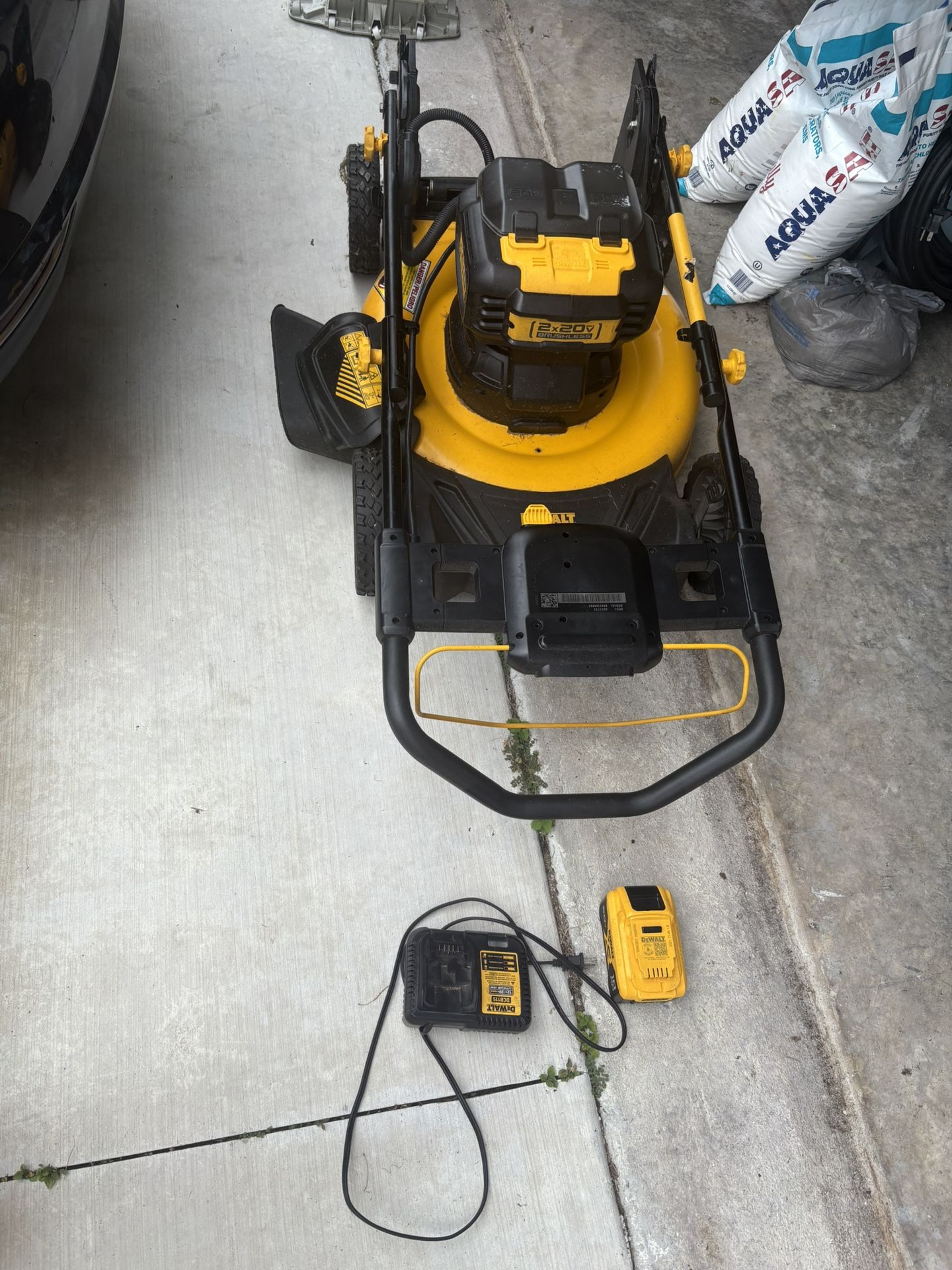 Dewalt electric lawn mower