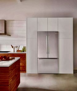 New Bosch 800 Series B36CT80SNS 36" French Door Smart Steel Refrigerator
