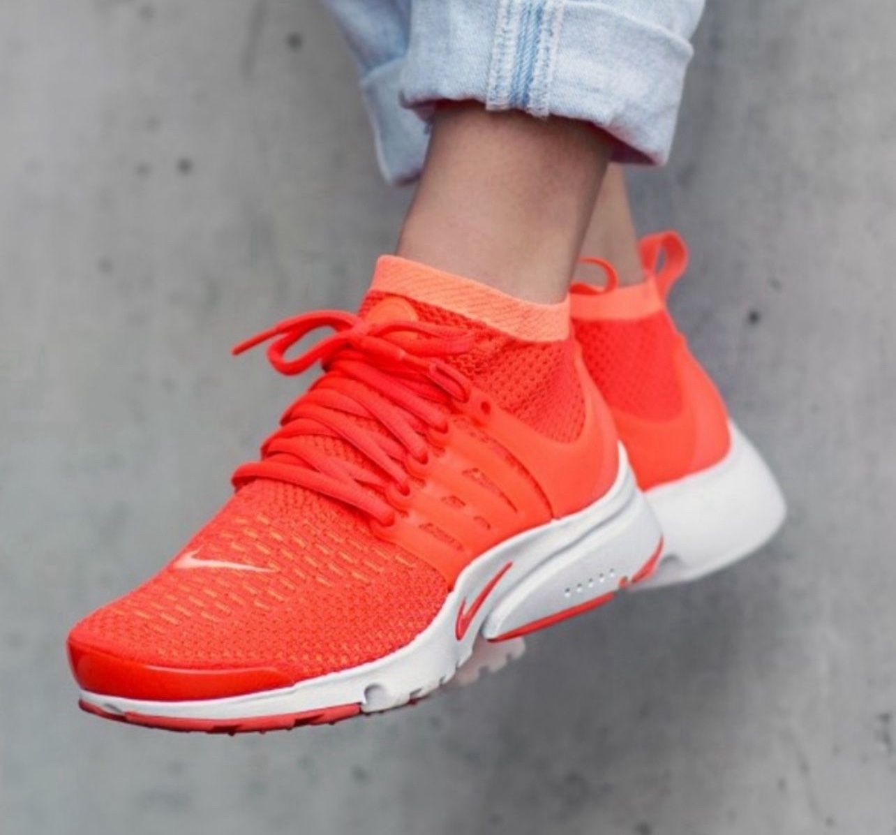 Nike Women's Air Presto Ultra Flyknit Bright Mango Orange 835738-800 Size 7.5