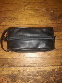 Black leather shaving bag