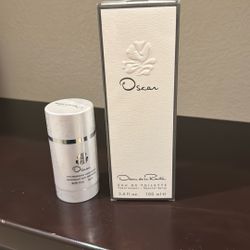 Oscar De La Renta Perfume
