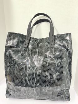 Disser Leather Tote