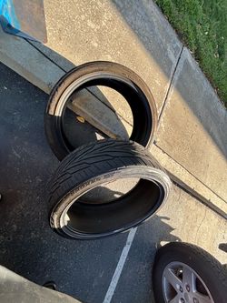 Tire 265/35/22