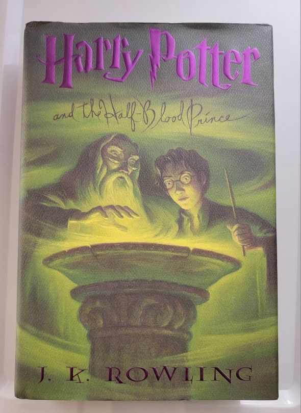 HarryPotter and the half blood prince 1st edition. 1st print 652 pages. Error