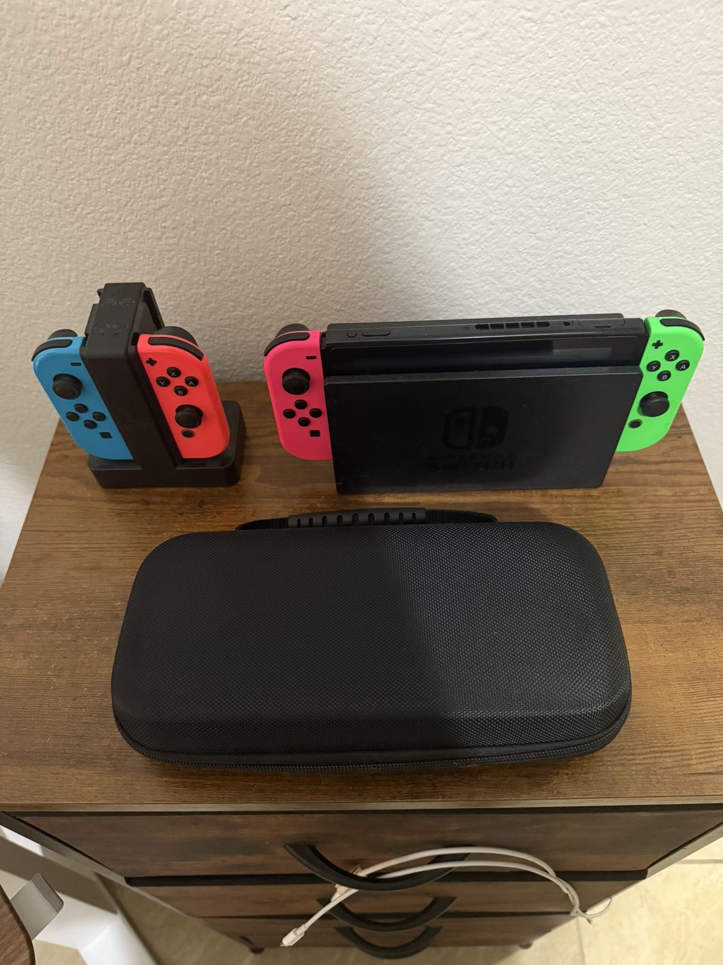 Nintendo Switch plus Accessories 