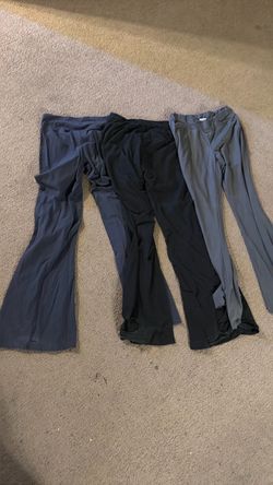 3 pairs flare leggings $8 pickup today