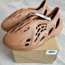 Yeezy Clay Red Foam RNR