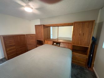 Solid Oak Furniture Set (Queen)
