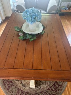 Free island solid wood with storage