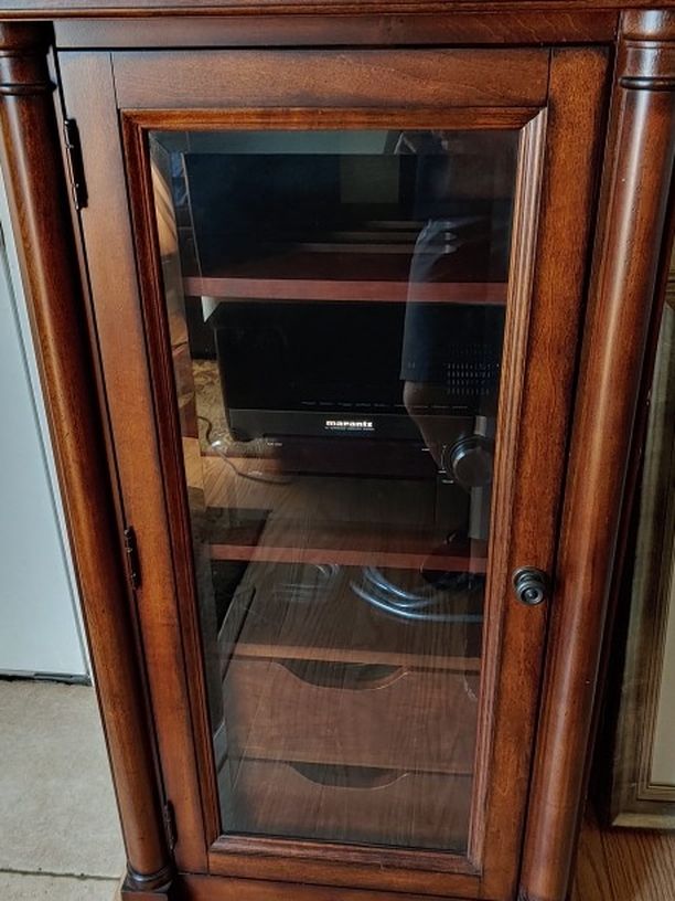 Marantz Reciever And Cabinet From Basset Furniture