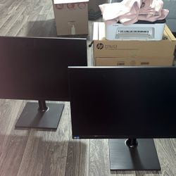 2 Samsung 27” Full HD Monitors + Dell Docking Station