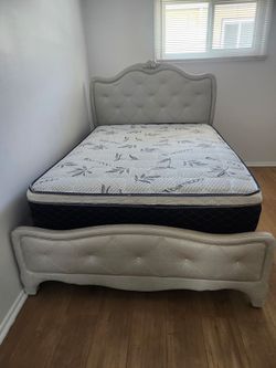 Bed Mattress + Frame Only Full (AZUSA)