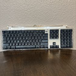 Apple USB Wired Black Keyboard Model M7803  Used Tested
