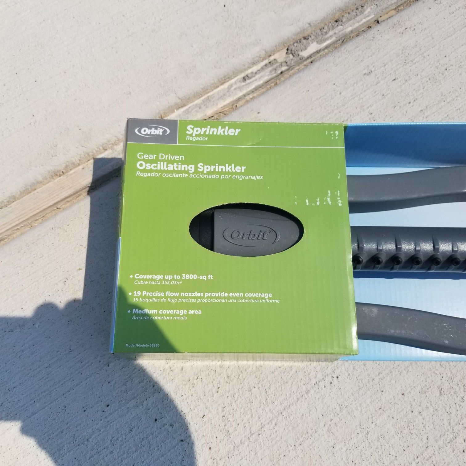 Orbit brand new oscillating sprinkler in box - never used