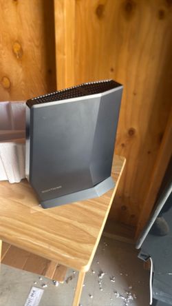 Nether nighthawk WiFi router