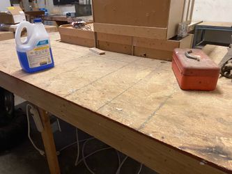 Wood work bench