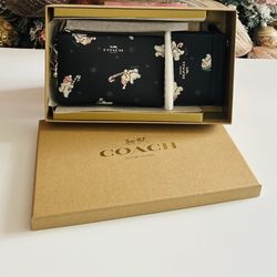 Coach Boxed Corner Zip Wristlet and id holder card wallet