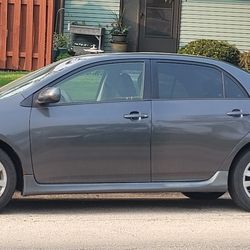 2010 Toyota Corolla  Manual 5 Speed