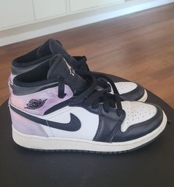 Nike Air Jordan  Mid High-Top Sneakers