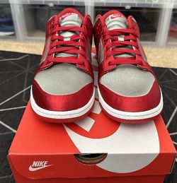 Medium Grey Dunks