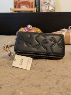 Black wallet