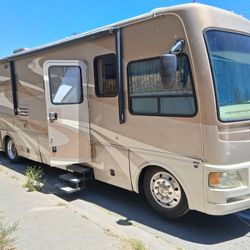 2006 National Dolphin R.V 