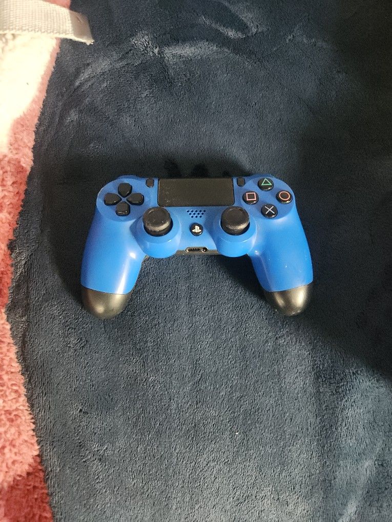 PS4 Controller