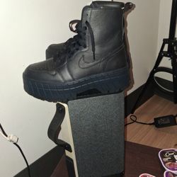 Nike Air Jordan 1 Brooklyn boots Size 10 Women
