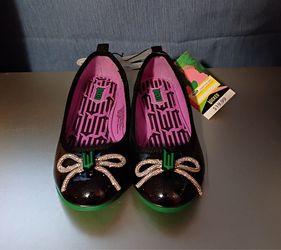 Wicked kids shoes size 11
