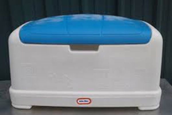 Little Tikes toy box for Sale in Massillon, OH - OfferUp
