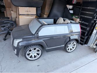 Power wheels Cadillac Escalade