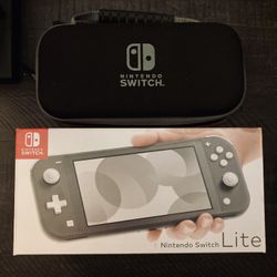 Nintendo Switch Lite + Case