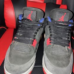 Jordan 4’s 10