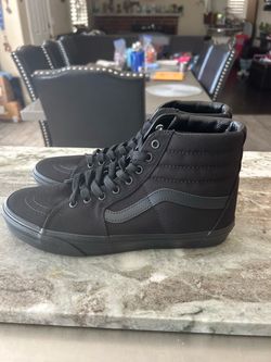 9.5M Vans Black on Black Hi-SK8