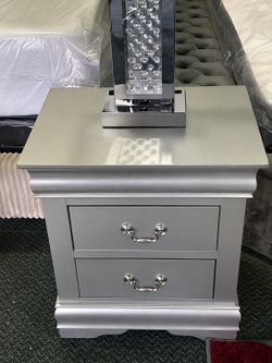 SILVER 2 Drawer Nightstands - Mesita de Noche Plateada 🩶