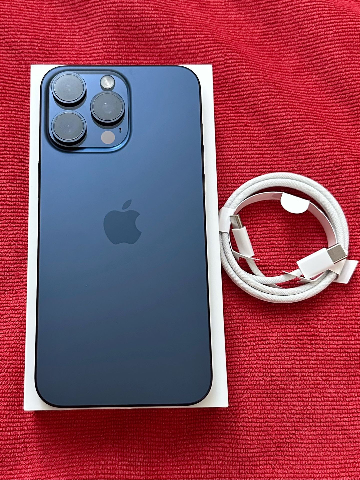 IPhone 15 Pro Max 256GB Unlocked Worldwide | Blue Titanium 