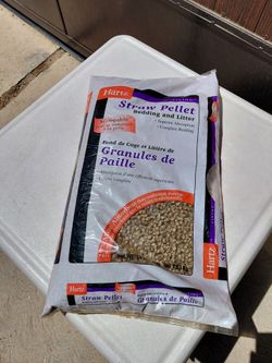 Hartz Straw Pellet Bedding and Litter