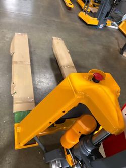 Open-box Li-ion Powered Pallet Truck A-1034