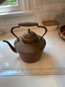 Antique Copper Watering Can – Rustic Farmhouse Decor with Wooden Handle
