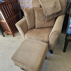 Olive Color Chair Comes With 2 Cushions, A Throw And Ottoman $75 OBO