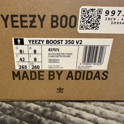 Yeeze Boost 350 V2 _Size 8.5