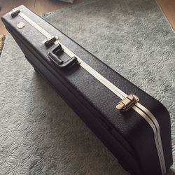 TKL Electric Guitar Hard Shell Case. 