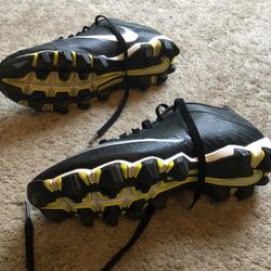 Nike Cleats Size 7