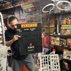 Pac-Man (18x24 Poster) #C8