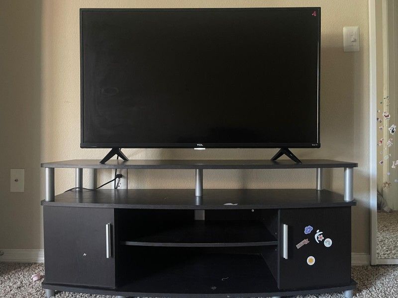TCL 43" Class 4-Series 4K UHD HDR Roku Smart TV - 43S431