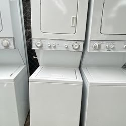 GE 24 Inches Gas Stackable Laundry Center 