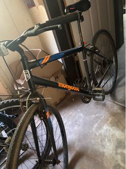 Mongoose hotshot bike