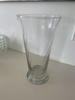 Glass vase